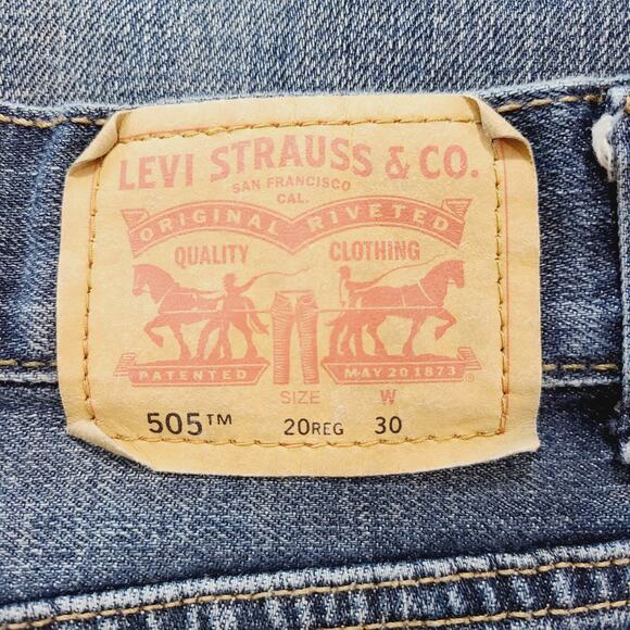 Levi's 505 Shorts, Size 20 REGULAR 30 Waist, PRE-OWNED - Picture 4 of 7